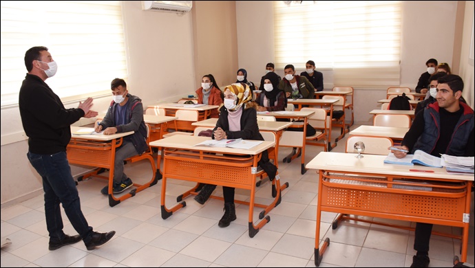 Bayık’tan gençlere tam destek 