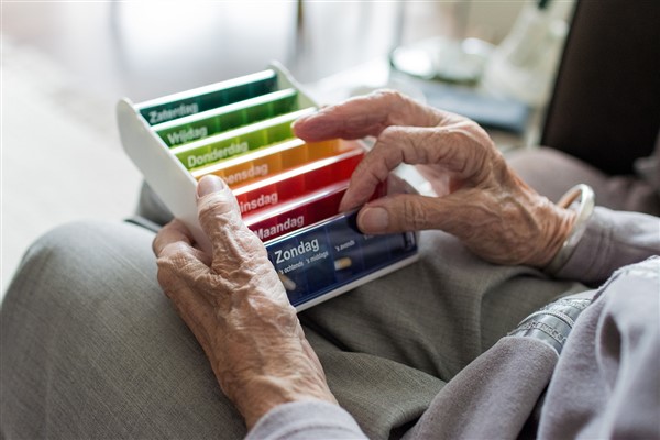 Biden: “Hiçbir yaşlı hayat kurtaran ilaçlara fazla para ödemek zorunda kalmamalı”