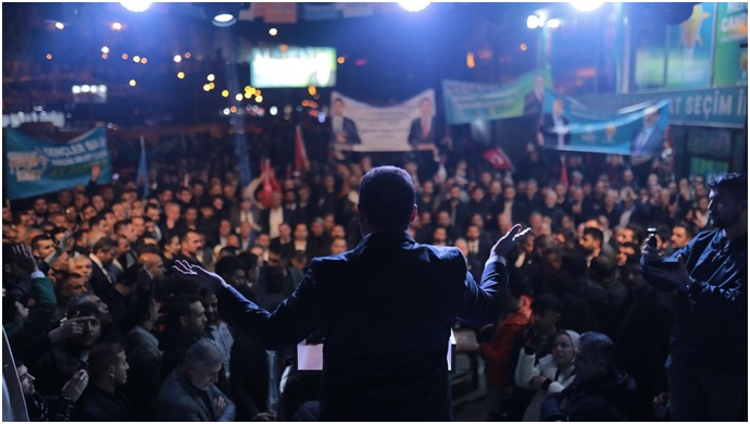 Binlerce kişi Canpolat 'ın seçim bürosu açılışında buluştu