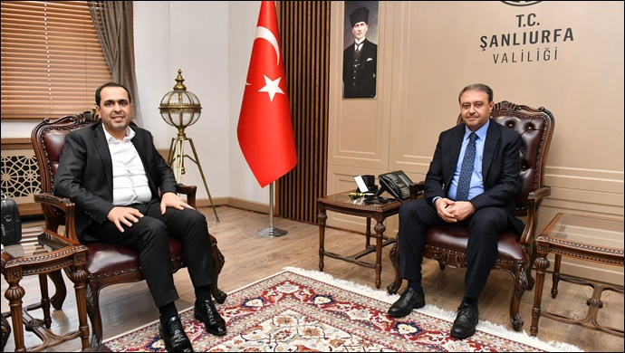 Birecik Belediye Başkanı Mehmet Begit, Vali Hasan Şıldak'ı ziyaret etti