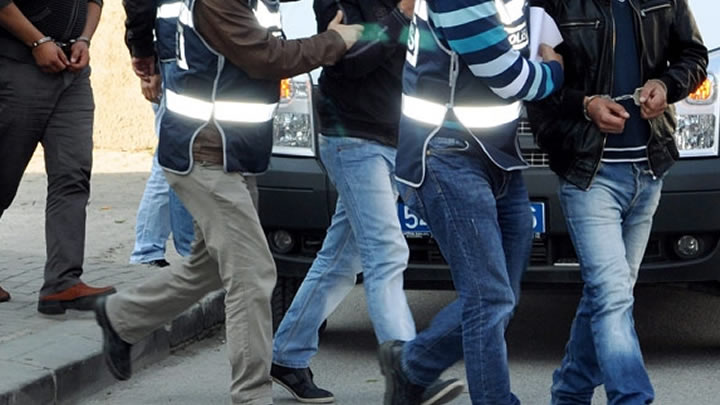 Birecik'te HDP ve DBP eş başkanlarının da aralarında bulunduğu 5 kişi tutuklandı