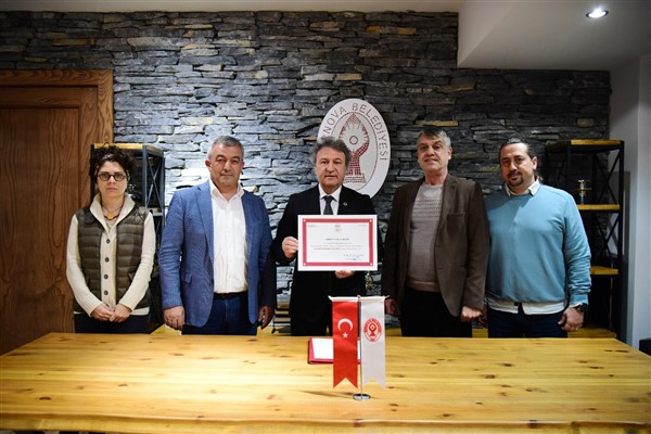 Bornova “Sağlığı Geliştiren Belediye” belgesi aldı