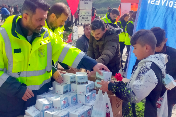 Bursa Büyükşehir'den depremzedelere destek