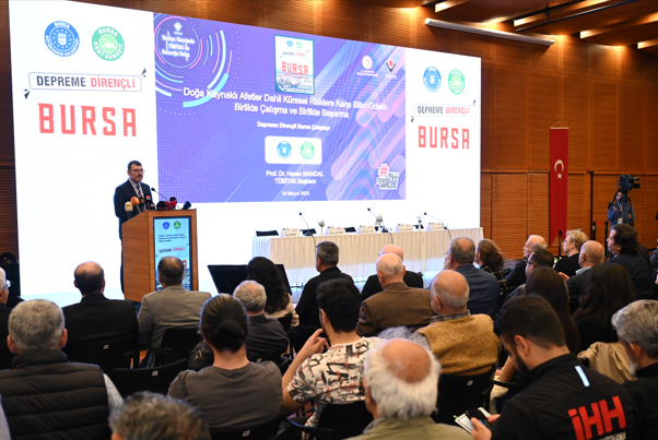 'Bursa Konuşuyor' etkinliği 'Depreme Dirençli Bursa Paneli' gerçekleşti