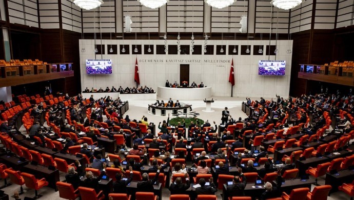 Bütçe teklifinde 8 madde daha kabul edildi