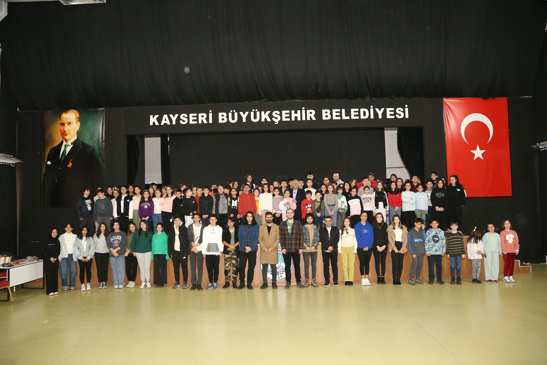 Büyükşehir belediyesi, Kayserililere birçok tesisin ve kursların kapılarını açtı 