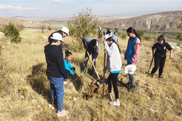 Büyükşehir, ilçelerde kent ormanları oluşturmaya devam ediyor