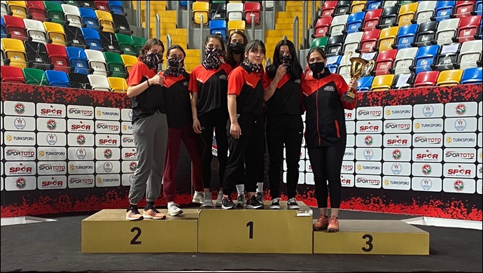 Büyükşehir Sporcusu Uluslararası Yarışmada Madalya İle Döndü 