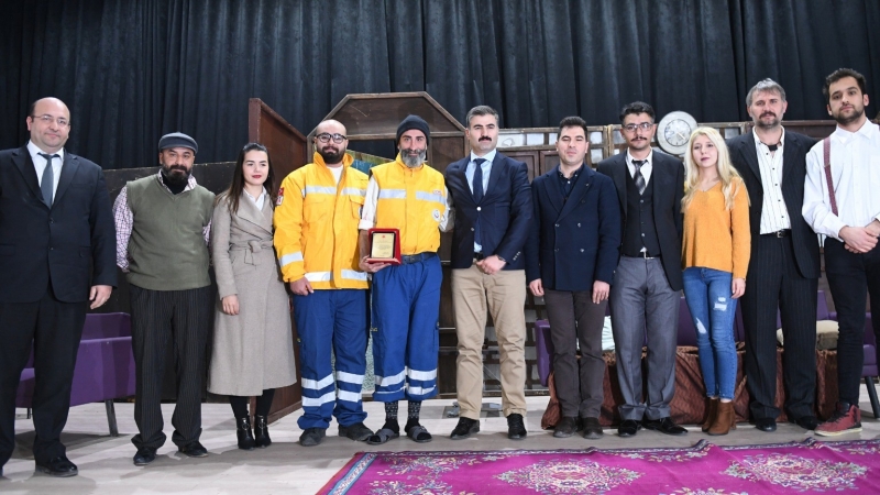 Büyükşehir Tiyatro Ekibinden Hükümlülere Özel Gösterim -(VİDEO)