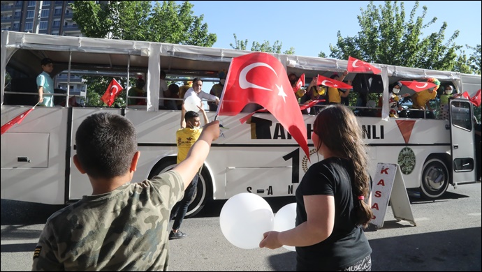 Büyükşehir Ve Gönüllü Palyaçolardan 23’nisan’a Özel Etkinlik-(VİDEO)