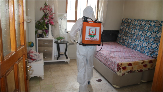 Büyükşehir Yaşlı Çınarların Evlerini Dezenfekte Ediyor-(VİDEO)