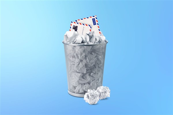 Çalışanlar, spam e-postaları ayıklarken yılda yaklaşık iki iş günü kaybediyor