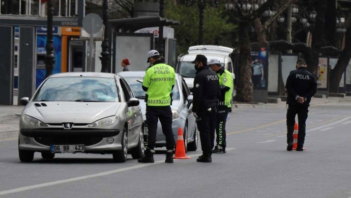 Çalışma izin belgelerinin geçerlilik süresi uzatıldı