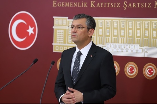 CHP'li Özel'den TBMM Başkanı Kurtulmuş'a ziyaret