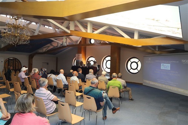 Çiftçilere eğitim semineri