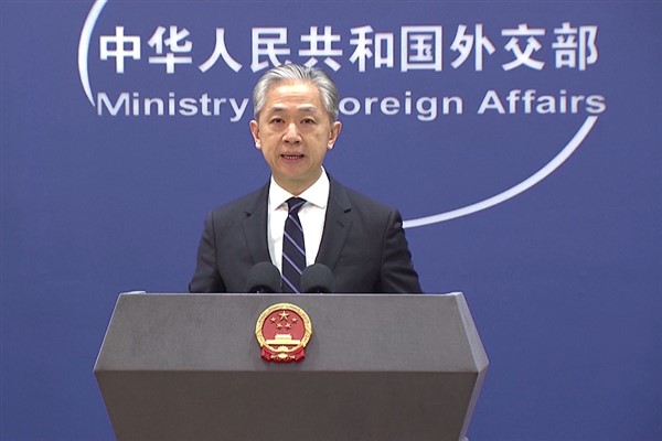 Çin'den, Trump'ın Çin mallarına yüzde 60'lık gümrük vergisi uygulama imasına tepki