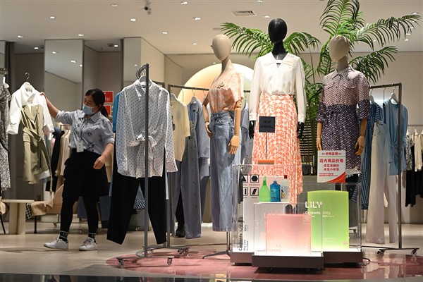 Çin ekonomisi, Kovid-19 önlemlerine karşın büyümesini sürdürüyor