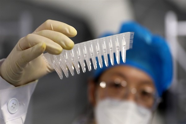 Çin’in iki Kovid-19 ilacı denizaşırı ülkelerde insan denemelerine başladı