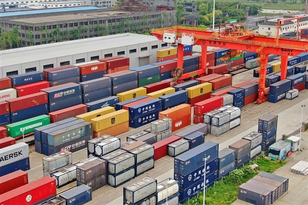 Çin'in uluslararası mal ve hizmet ticareti nisanda 3 trilyon 442 milyar yuan