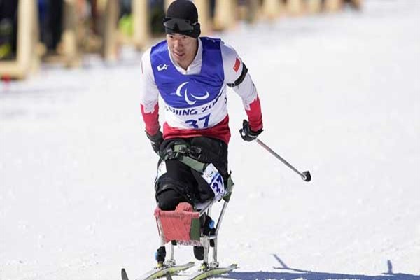 Çin kafilesi, madalya listesinin ilk sırasında