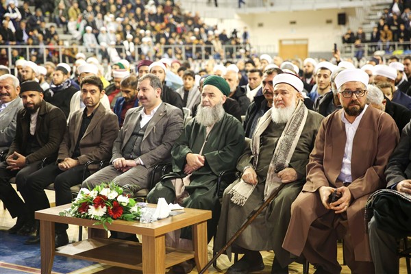 Cübbeli Ahmet Hoca Şanlıurfa’da vatandaşlarla buluştu