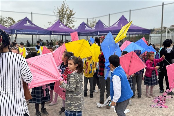 Cumhuriyet coşkusu İzmir’i sardı