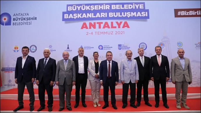 Cumhuriyet Halk Partili Belediye Başkanları Antalya’da buluştu