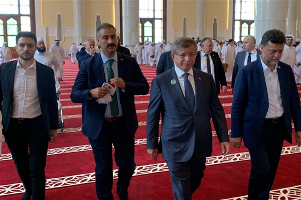 Davutoğlu, Katar'da düzenlenen İsmail Haniyye’nin cenazesine katıldı