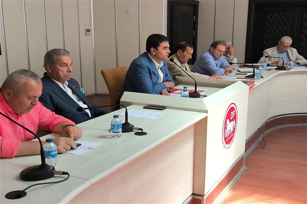 Demokrat Parti Genel İdare Kurulu, Genel Başkan Gültekin Uysal başkanlığında toplandı