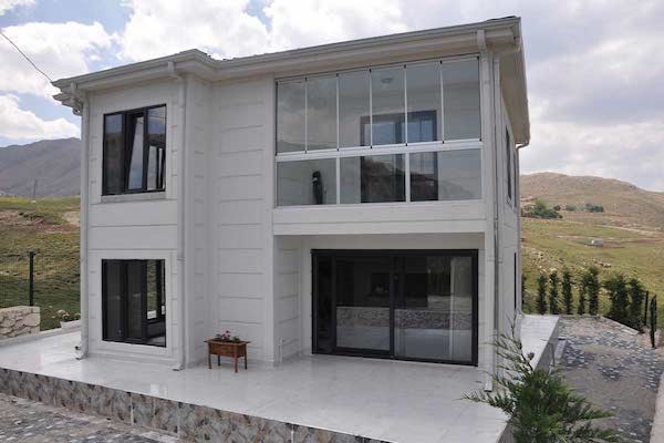 Deprem sonrası çelik prefabrik evlere ilgi arttı 