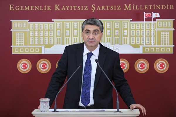 DEVA Partili Ekmen, TBMM’nin lüks araç kiralama ihalesini eleştirdi