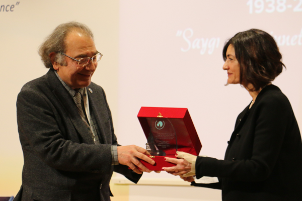 Doğan Cüceloğlu’na Vefa ve Şükran ödülü