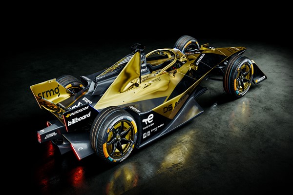 DS Automobiles DS E-TENSE FE23’ün yeni tasarımını tanıttı