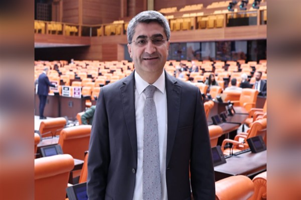 Ekmen: Hac bedelleri yüksek ve 10 yıldır denetim yok 