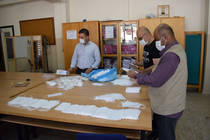 El Hayat Derneği 100 Bin Maske Üretti