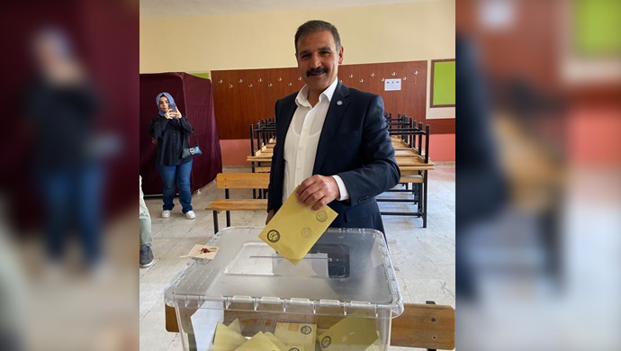 Emin Yetim Oyunu Kullandı