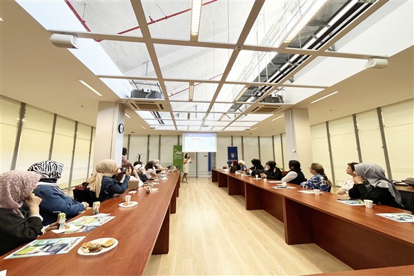 Enerji timi, kadın kooperatiflerine tasarrufu anlattı