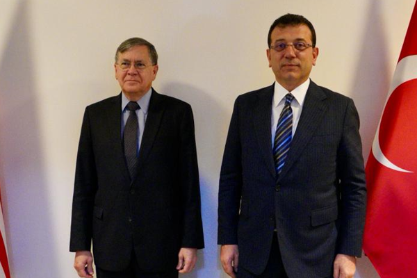 Eski ABD Büyükelçisi Satterfield'dan İmamoğlu'na veda ziyareti