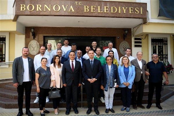 Eski Bornova Belediye Başkanı Atila'dan Başkan Eşki'ye ziyaret