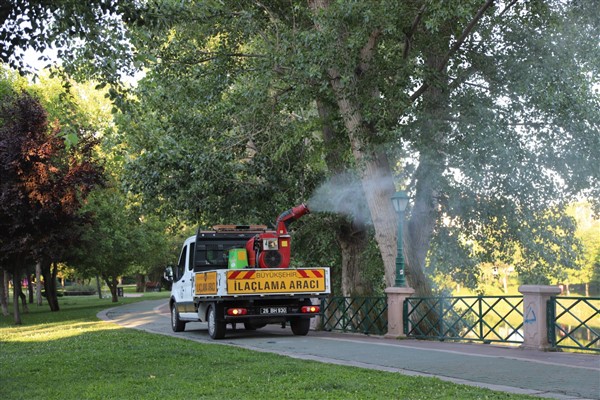 Eskişehir’de ilaçlama çalışmaları sürüyor