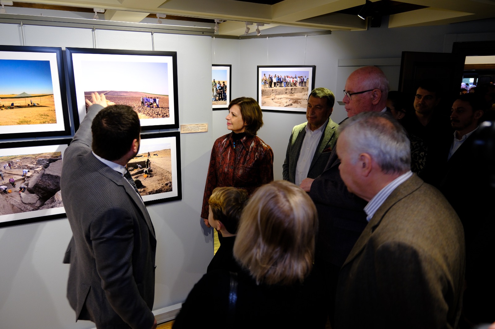 Eskişehir'de “Küllüoba Kazısı Fotoğraf Sergisi” törenle açıldı