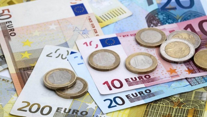 Euro tüm zamanların rekorunu kırdı