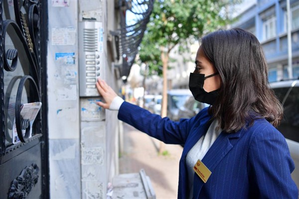 Fatih’te Sosyal Araştırma Ekibi'nden 38 bin 500 haneye ziyaret