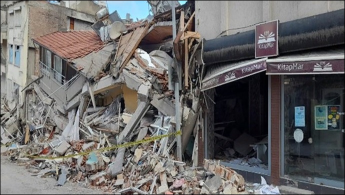 Gazeteci Zorkun, enkazdan yaşlı çifti nasıl kurtardığını anlattı