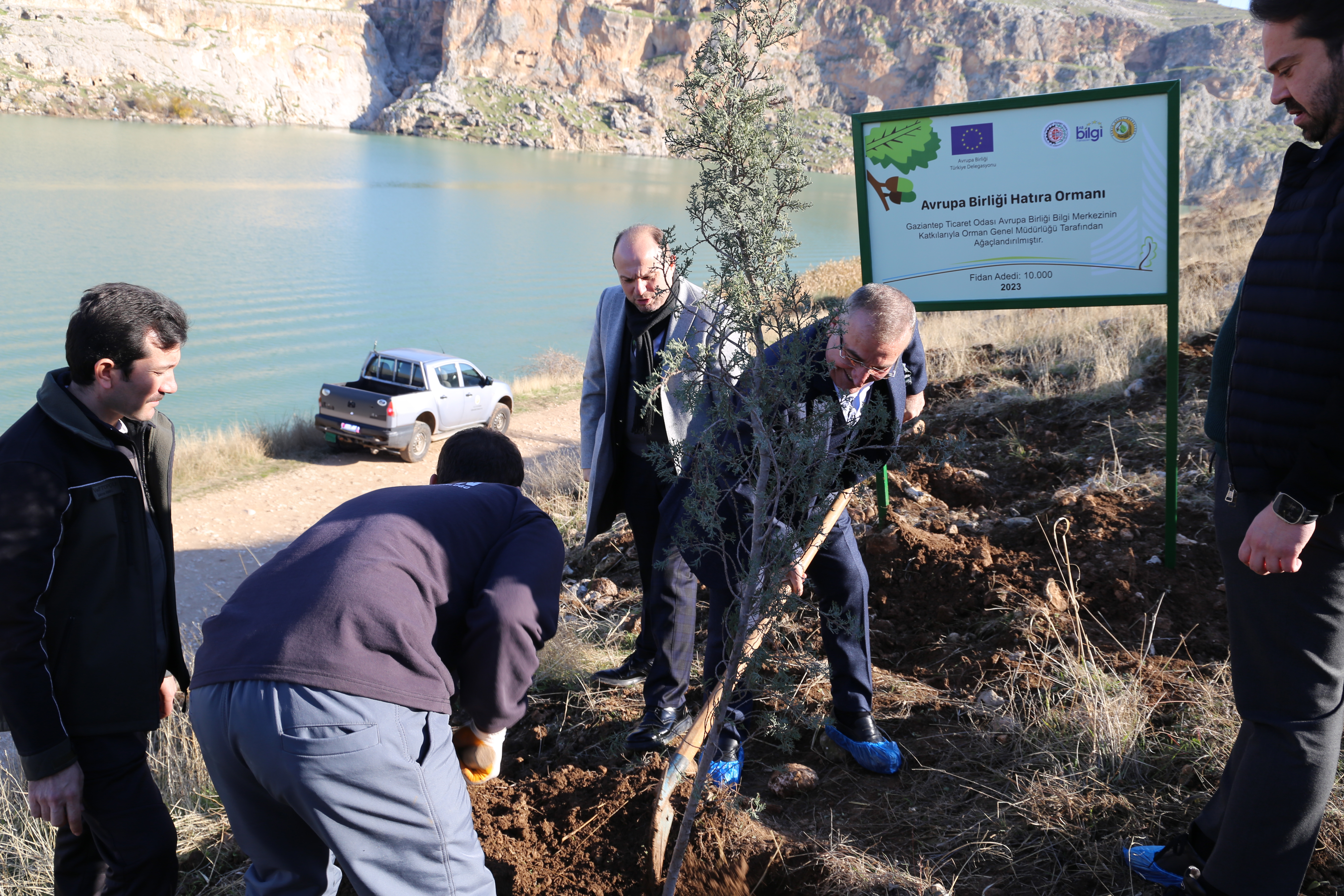 Gaziantep AB Bilgi Merkezi 10 bin ağaç dikiyor