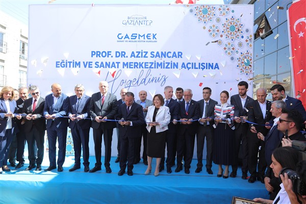 Gaziantep'te Prof. Dr. Aziz Sancar Eğitim ve Sanat Merkezi hizmete açıldı