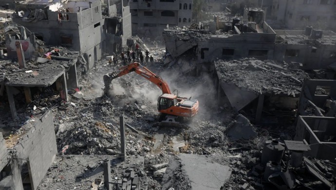 Gazze'ye saldırılarda ölü sayısı 7 bin 326'ya çıktı