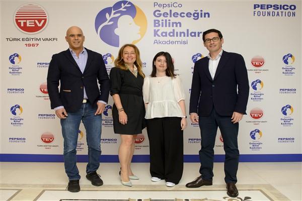 Geleceğin Bilim Kadınları Akademisi devam ediyor