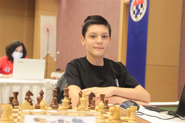 Genç satranç ustaları Avrupa’da Türk rüzgarı estirdi