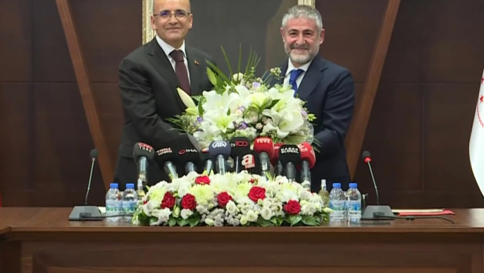 Görevi devralan Şimşek’ten ‘tek haneli enflasyon’ mesajı